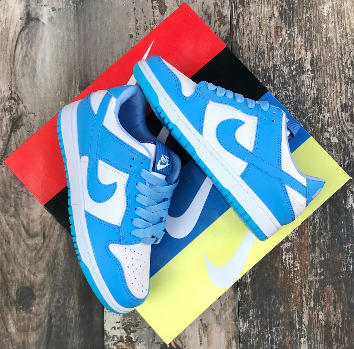 NIKE DUNK