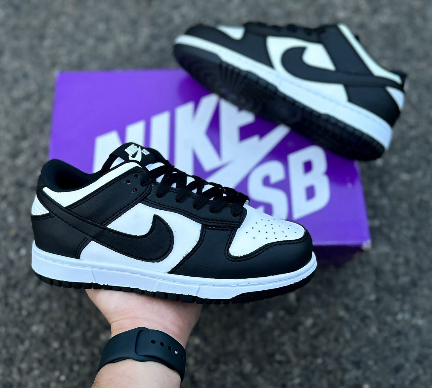 NIKE DUNK